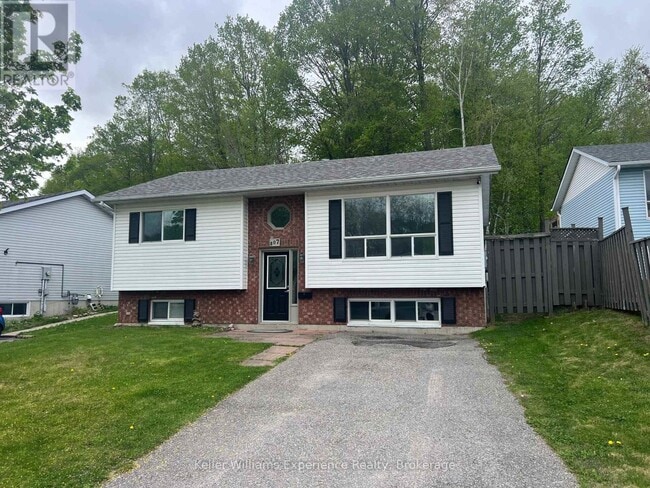 807 Birchwood Dr