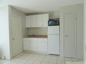 2509 Ala Wai Blvd in Honolulu, HI - Building Photo - Building Photo