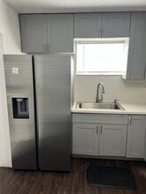 620 NE 140th St in North Miami, FL - Foto de edificio - Building Photo