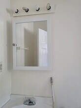 108 Union St, Unit Apt #1 in Lynn, MA - Building Photo - Building Photo