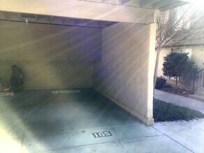 27509 Endeavor St in Agoura Hills, CA - Building Photo - Building Photo