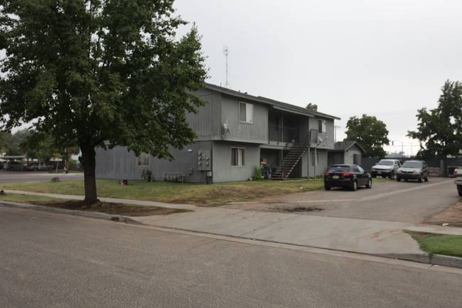 Seymour Village Apartments in Fresno, CA - Building Photo - Building Photo