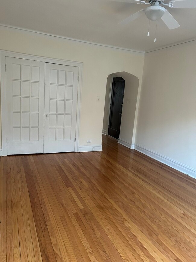 4957 N Whipple St in Chicago, IL - Building Photo - Building Photo