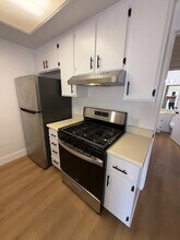 1321 N Vista St in Los Angeles, CA - Building Photo - Building Photo