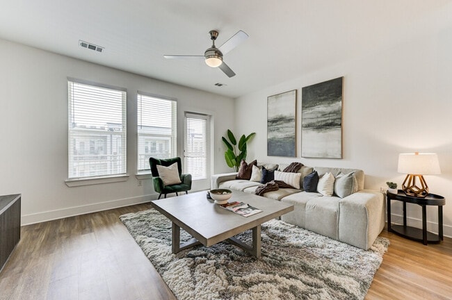 975 Memorial Dr SE in Atlanta, GA - Building Photo - Building Photo