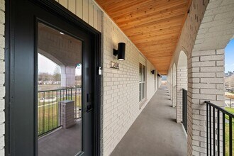 5911 Sheridan Ave in Austin, TX - Foto de edificio - Building Photo