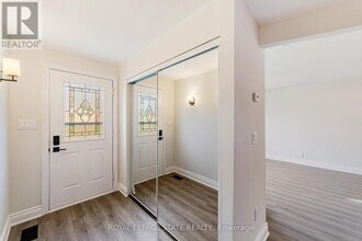 2383 Kirk Rd in Hamilton, ON - Building Photo - Building Photo