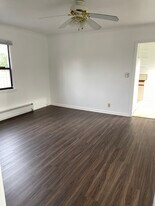 Admiral Way Apartments in Seattle, WA - Building Photo
