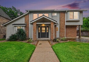 522 Crestwood Dr in El Lago, TX - Building Photo