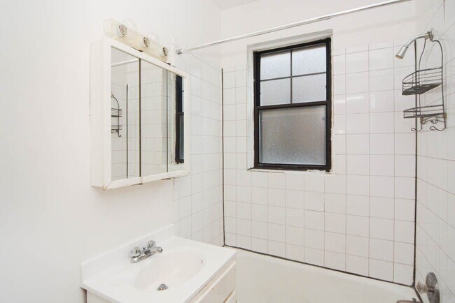 4832 N Damen Ave in Chicago, IL - Building Photo - Building Photo