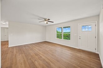 518 Beaver Ln in Gainesboro, TN - Building Photo - Building Photo