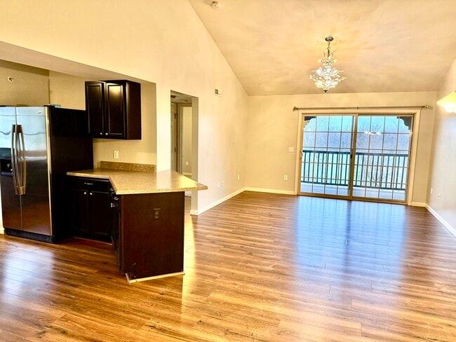 433 Bordeaux Way in St. Peters, MO - Building Photo - Building Photo