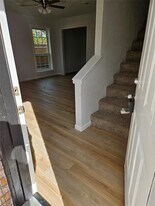 8220 NW 10th St in Oklahoma City, OK - Building Photo