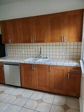 834 Huntley Dr in West Hollywood, CA - Building Photo - Building Photo