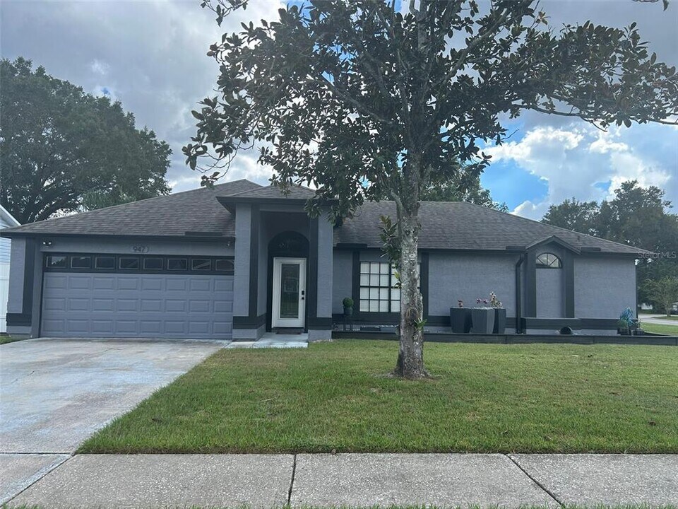 947 Wages Way in Orlando, FL - Building Photo