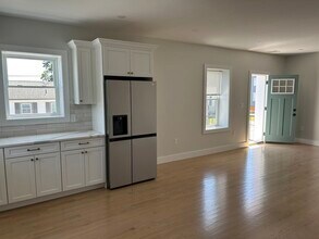 150 Rumney Rd in Revere, MA - Building Photo - Building Photo