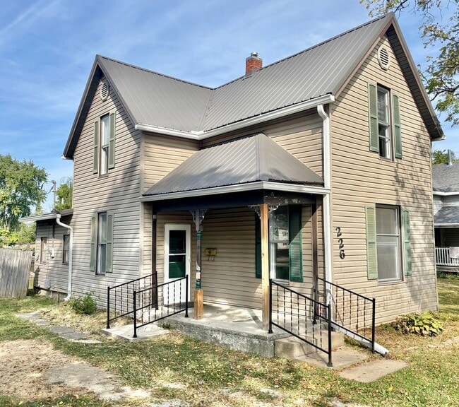 property at 226 N Baldwin St