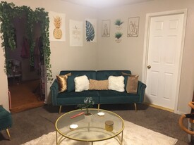 1406 Butternut St, Unit #4