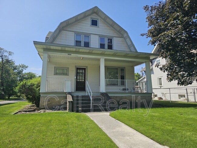 property at 1028 E Mission Ave