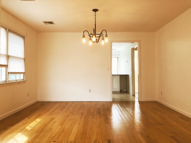 97 Hyatt Pl in Yonkers, NY - Building Photo - Building Photo