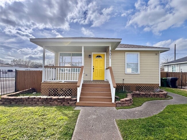 property at 301 Enid St