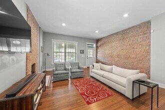 144 Wilson Ave, Unit Furnished 3BR 2.5 BA in Columbus, OH - Building Photo - Building Photo