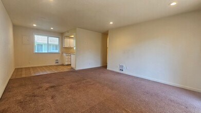 5024 212th St SW in Mountlake Terrace, WA - Building Photo - Building Photo