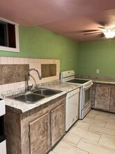 210 Kansas Ave in Belleville, IL - Building Photo - Building Photo