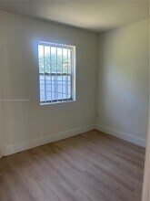 1822 NW 73rd St in Miami, FL - Building Photo - Building Photo