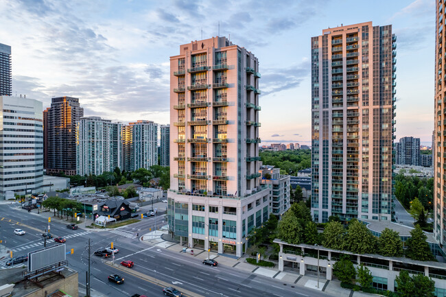 Avondale Lofts in Toronto, ON - Building Photo - Building Photo