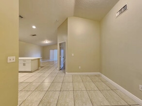 14993 SW 59th St in Miami, FL - Foto de edificio - Building Photo