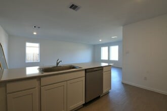 2823 Cedar Rock St in League City, TX - Building Photo - Building Photo