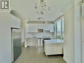 25 Water Walk Dr in Markham, ON - Building Photo - Building Photo