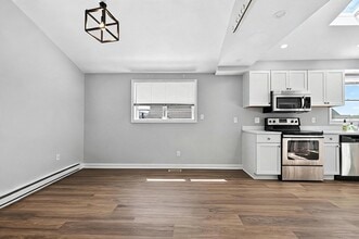 394 Rantoul St in Beverly, MA - Building Photo - Building Photo