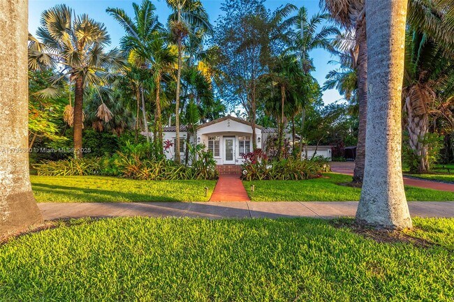 1214 Tyler St in Hollywood, FL - Building Photo - Building Photo