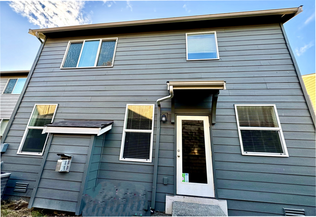 5013 52nd Ave Ct W in University Place, WA - Building Photo - Building Photo