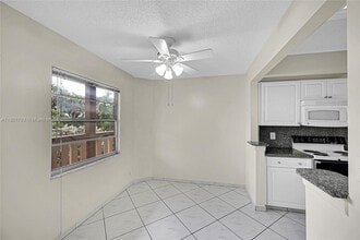 1604 Abaco Dr in Coconut Creek, FL - Building Photo - Building Photo