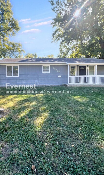 11305 E 50th Terrace in Kansas City, MO - Building Photo