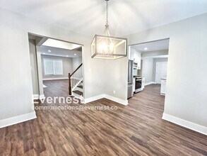 605 Flat Shoals Ave SE in Atlanta, GA - Building Photo - Building Photo