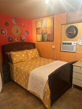 483 E Las Flores Dr in Altadena, CA - Building Photo - Building Photo