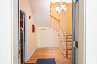 34-36 H Street Unit 1L in Boston, MA - Building Photo - Building Photo
