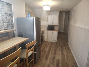 6 S German St in Mayville, WI - Building Photo - Building Photo