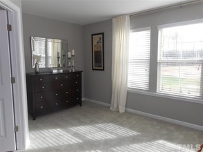 42 E Grove Point Dr in Clayton, NC - Building Photo - Building Photo