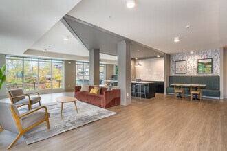 Midwell in Minneapolis, MN - Building Photo - Interior Photo