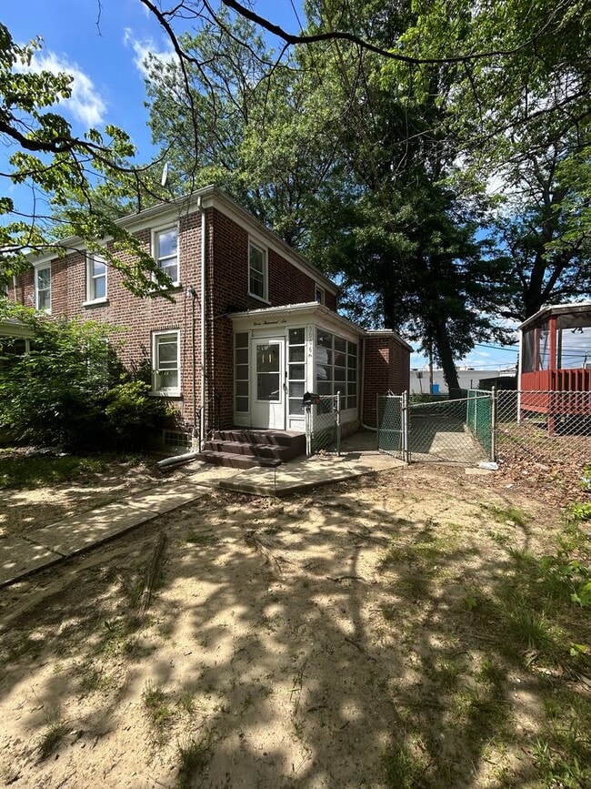 property at 3006 Congress Rd