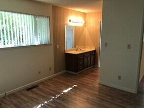 634 Lelandhaven Way in Sacramento, CA - Building Photo - Building Photo