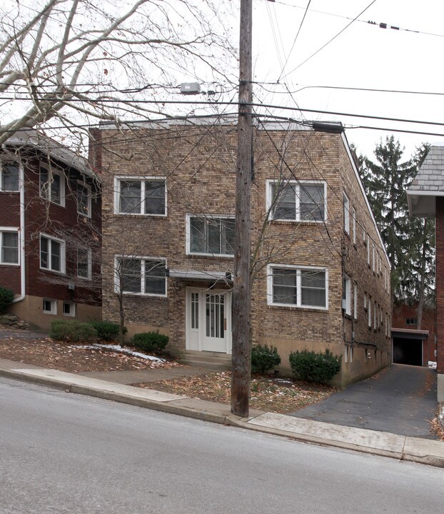 13 Meadowcroft Ave in Pittsburgh, PA - Foto de edificio