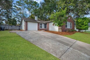 2026 Rob Way in Tallahassee, FL - Building Photo