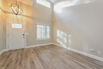 9879 S Castle Ridge Cir in Littleton, CO - Building Photo - Building Photo