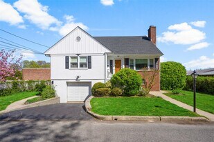 1025 Louise Ave in Mamaroneck, NY - Building Photo